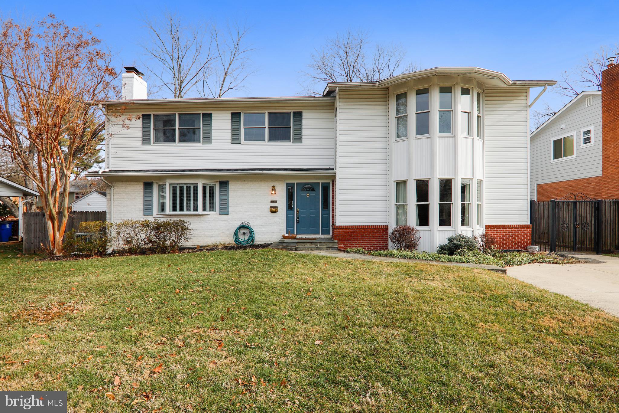11817 Smoketree Road Potomac, MD 20854 - Photo 1 of 60 Lovely exterior
