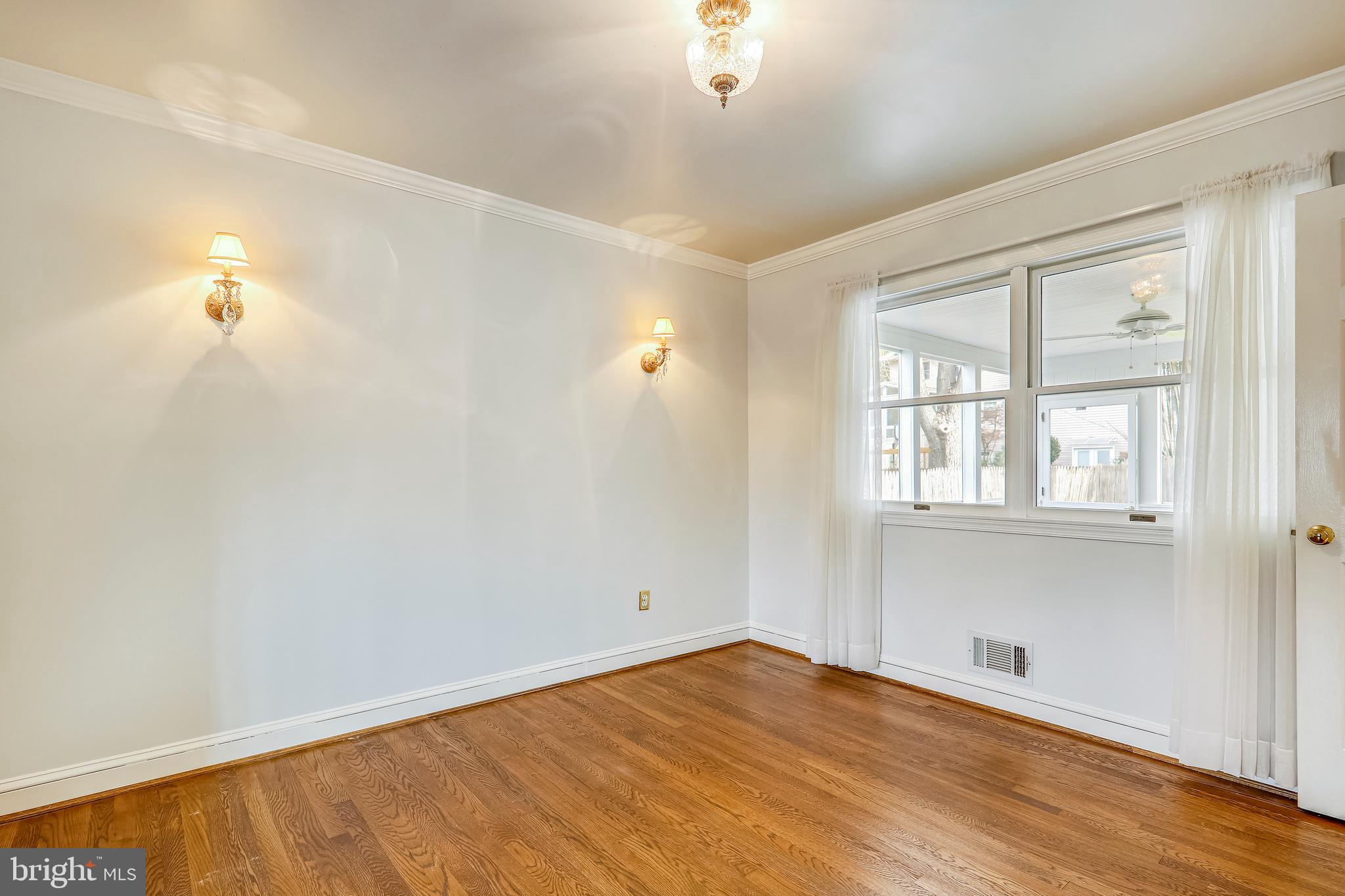 11817 Smoketree Road Potomac, MD 20854 - Photo 11 of 60 Office