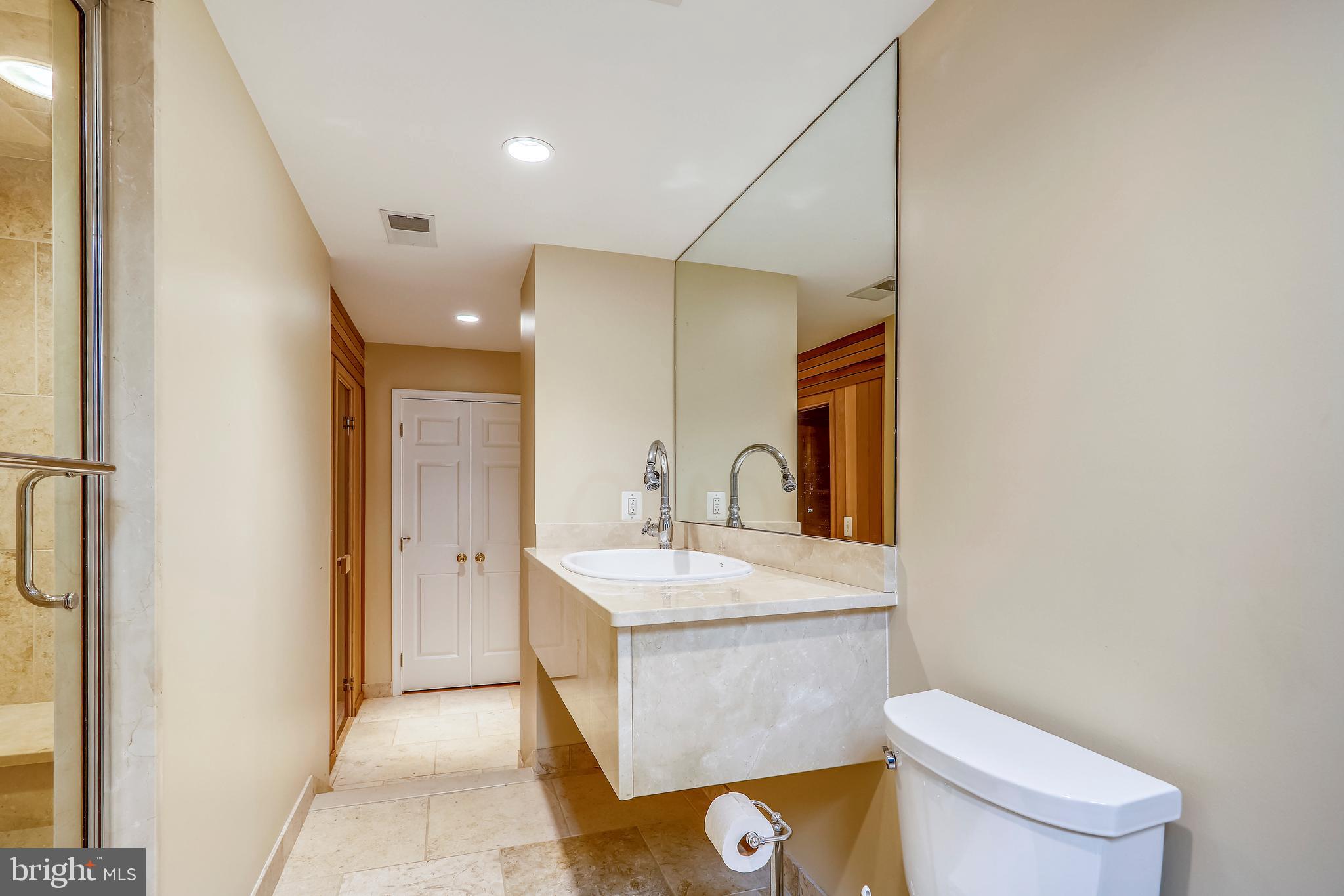 11817 Smoketree Road Potomac, MD 20854 - Photo 36 of 60 Basement bath