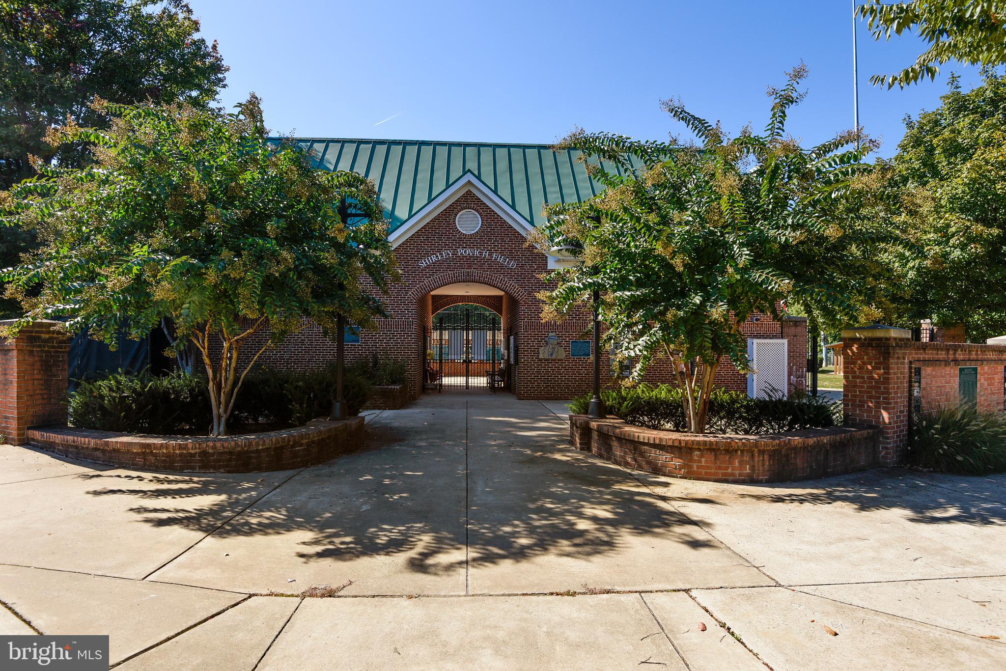 11817 Smoketree Road Potomac, MD 20854 - Photo 58 of 60 Potomac Community Center