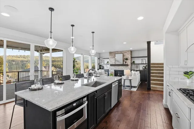 $995,000 | 4421 South Henry's Fork Lane, Spokane, WA 99206