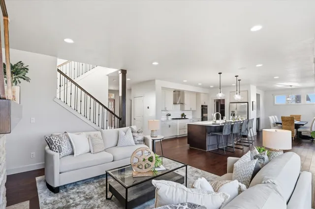 $995,000 | 4421 South Henry's Fork Lane, Spokane, WA 99206