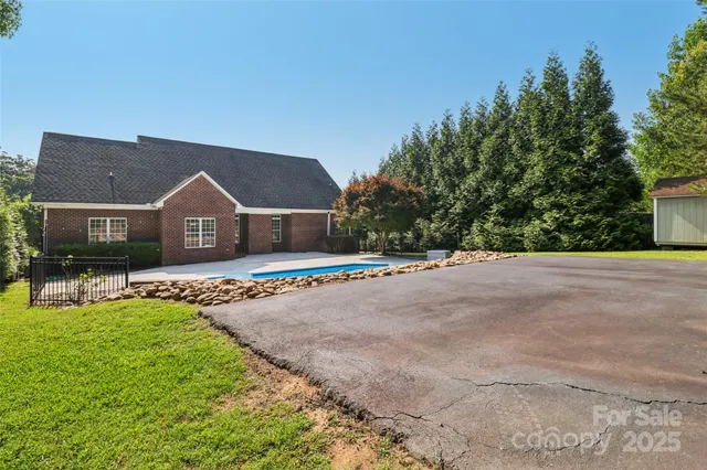 $539,000 | 2411 Stoney Run Drive, Oakboro, NC 28129