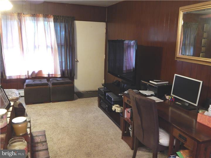 33 Bittersweet Road Levittown, PA 19057 - Photo 3 of 9 Living Room