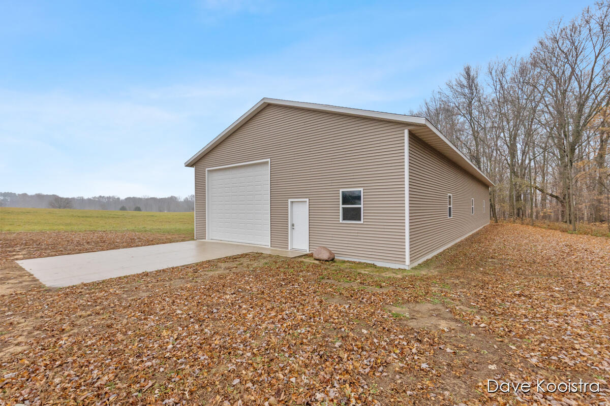 3905 Sunset View Wayland, MI 49348 - Photo 10 of 57 IMG_1039