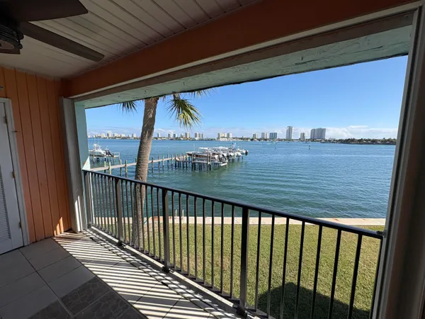 $2,500 | 360 Wilma Circle, Unit 5, Riviera Beach, FL 33404