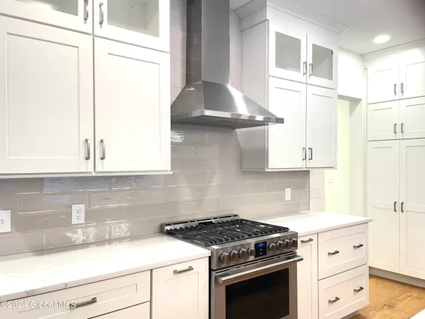 $589,000 | 2 Jennifer Lane, Ballston Spa, NY 12020
