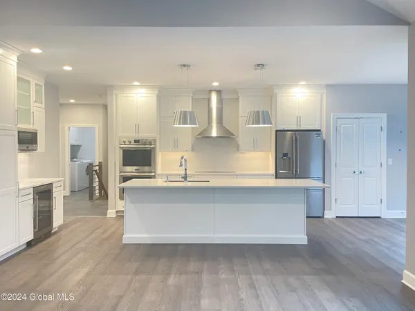 $589,000 | 2 Jennifer Lane, Ballston Spa, NY 12020