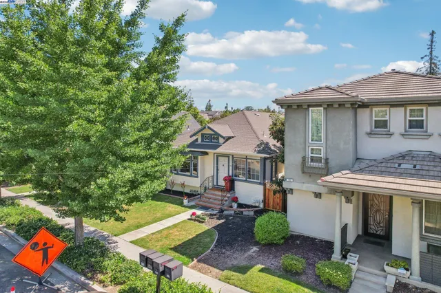 $899,888 | 774 South 12th Street, San Jose, CA 95112