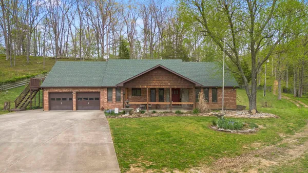 $495,000 | 74 Muncy Lane, Ashland, KY 41102