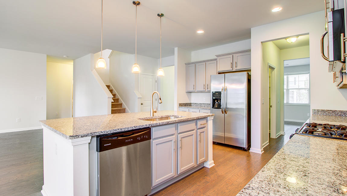 624 Kilarney Road Summerville, SC 29483 - Photo 15 of 57 asdf