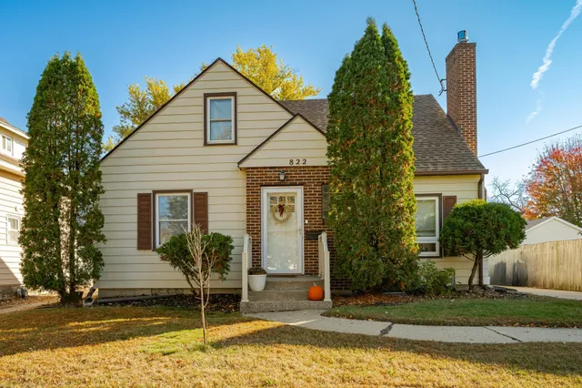 $310,000 | 822 7th Avenue Southeast, Rochester, MN 55904