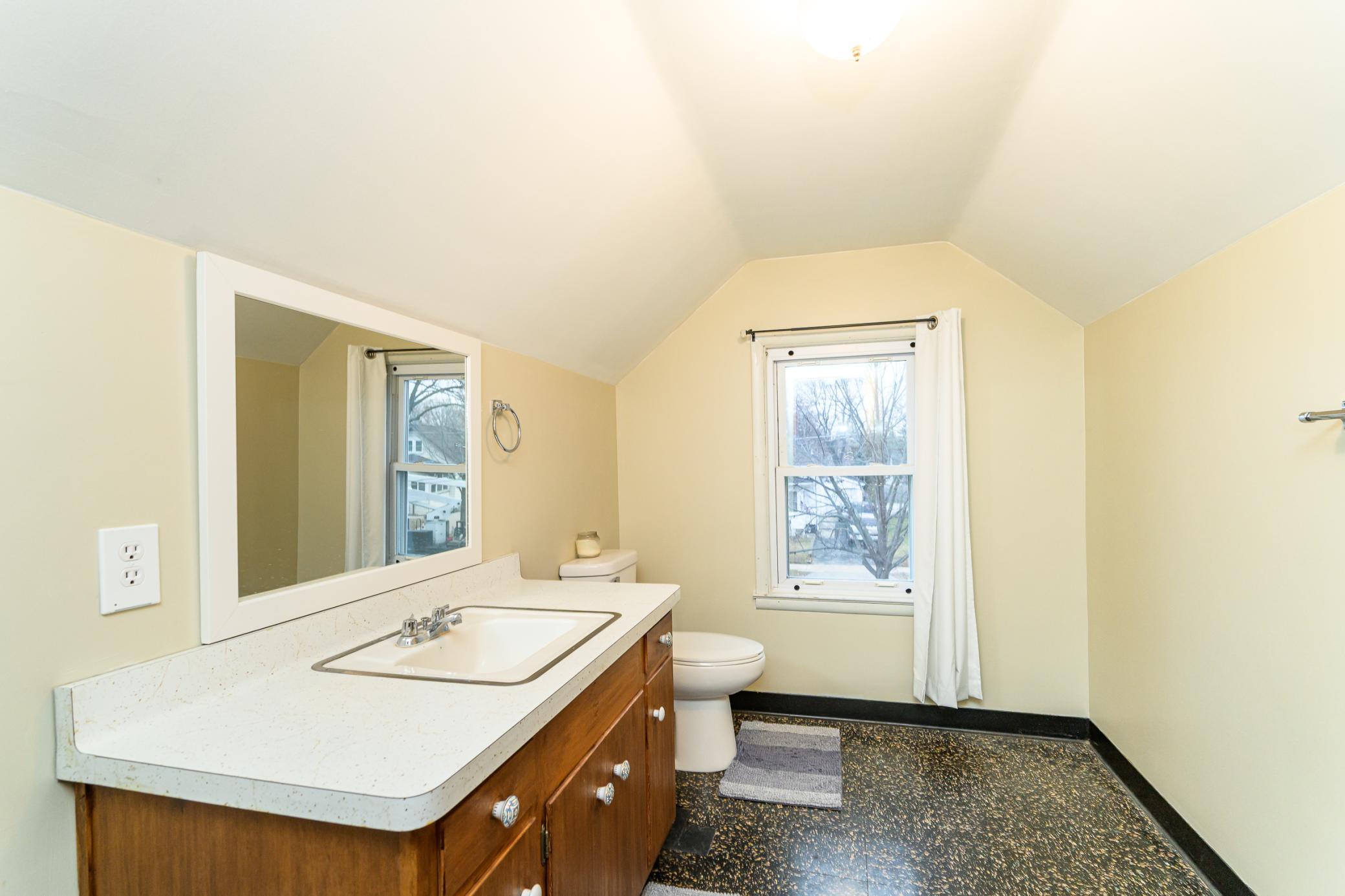 822 7th Avenue Southeast Rochester, MN 55904 - Photo 7 of 35