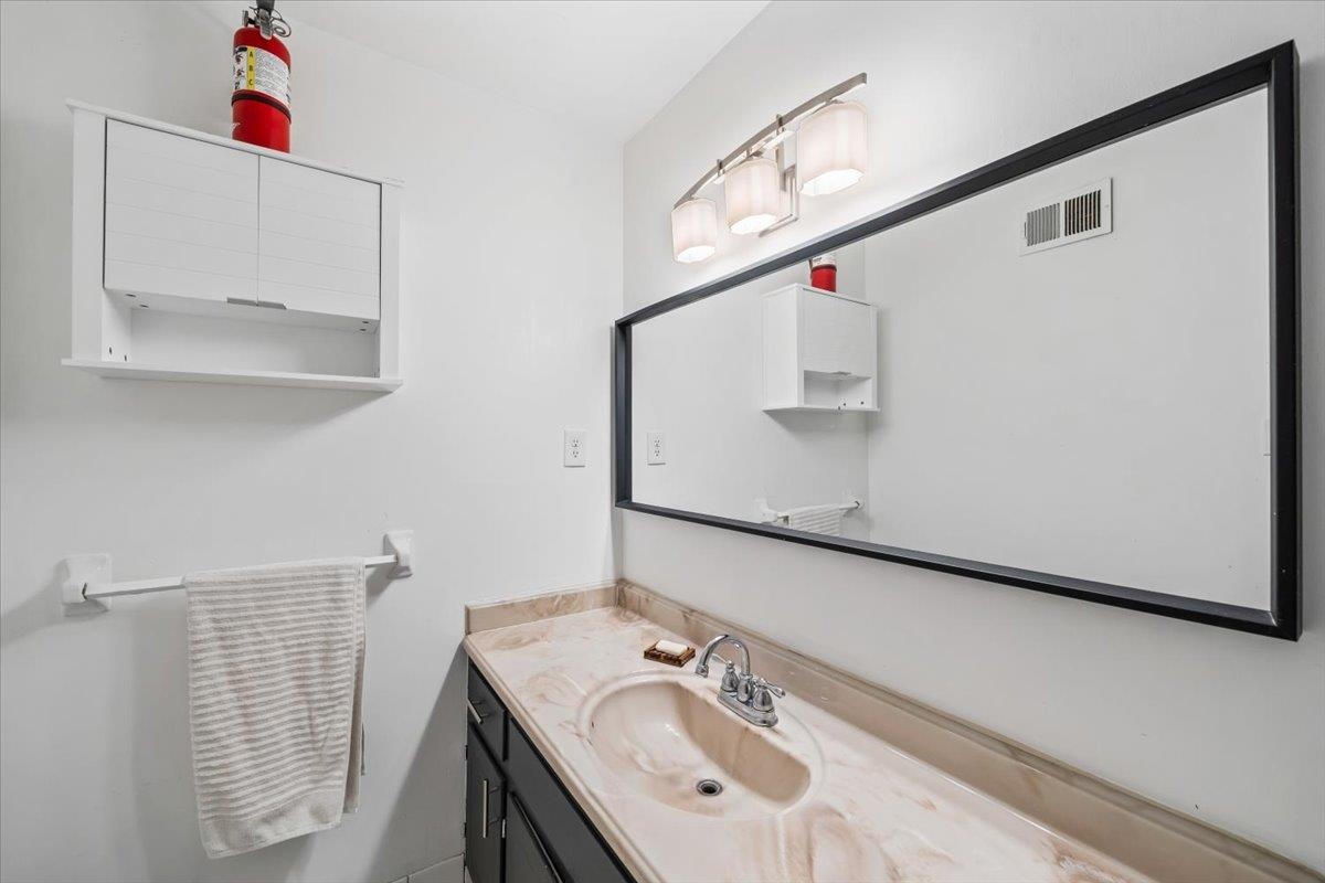 5656 Blackwell Road Bartlett, TN 38134 - Photo 2 of 27