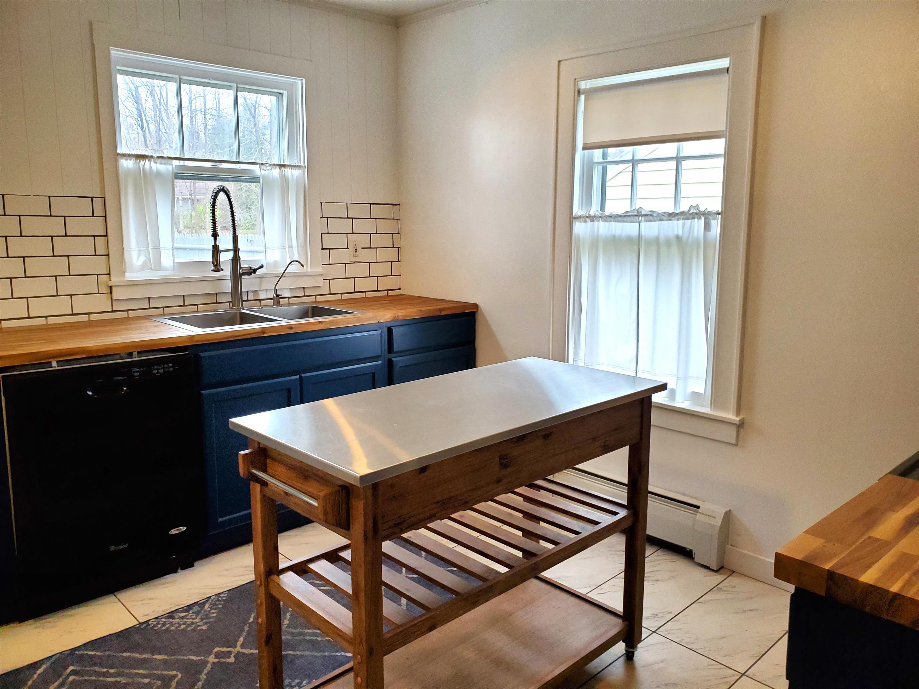 46 Pageant Street Bennington, VT 05201 - Photo 12 of 38