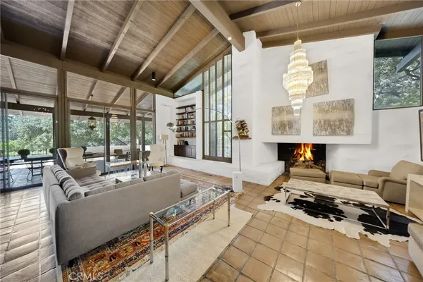 $15,000 | 2300 Villa Heights Road, Pasadena, CA 91107