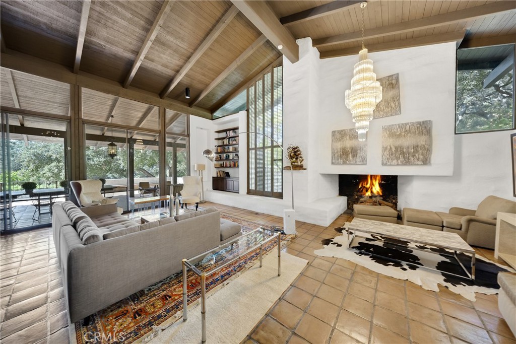 2300 Villa Heights Road Pasadena, CA 91107 - Photo 11 of 60