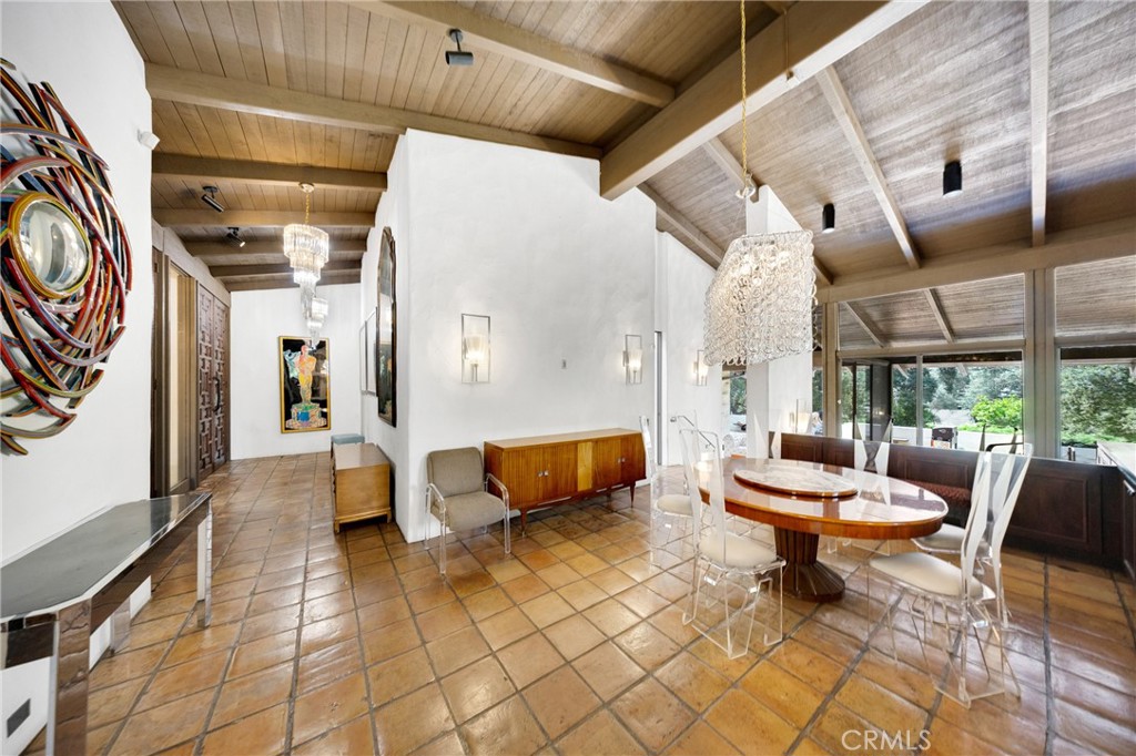 2300 Villa Heights Road Pasadena, CA 91107 - Photo 14 of 60