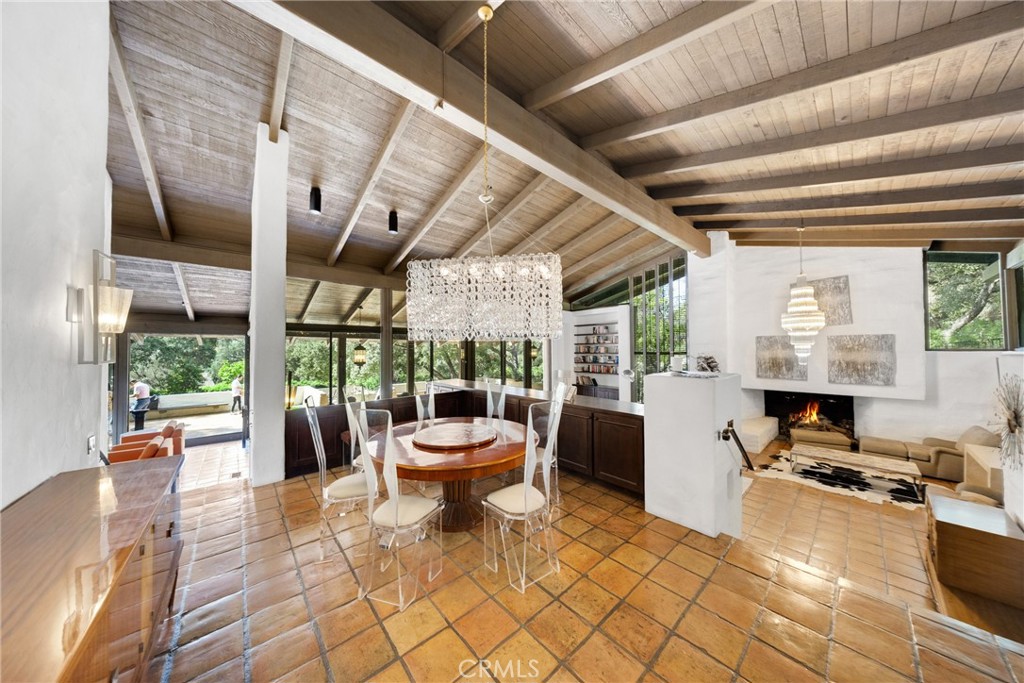 2300 Villa Heights Road Pasadena, CA 91107 - Photo 16 of 60