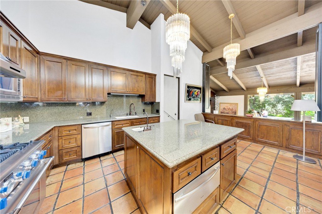 2300 Villa Heights Road Pasadena, CA 91107 - Photo 21 of 60