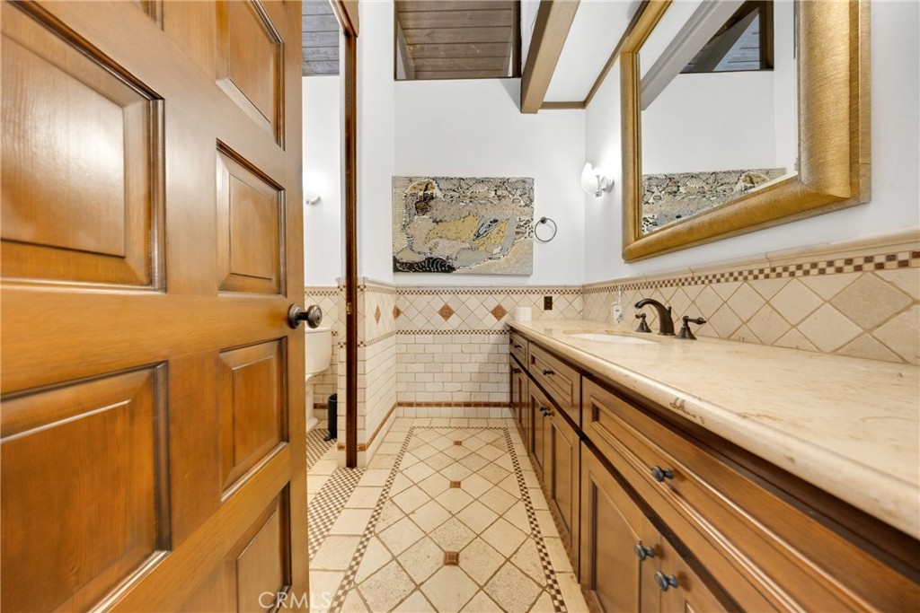 2300 Villa Heights Road Pasadena, CA 91107 - Photo 28 of 60