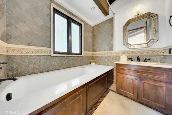 $15,000 | 2300 Villa Heights Road, Pasadena, CA 91107