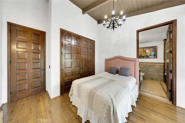 $15,000 | 2300 Villa Heights Road, Pasadena, CA 91107