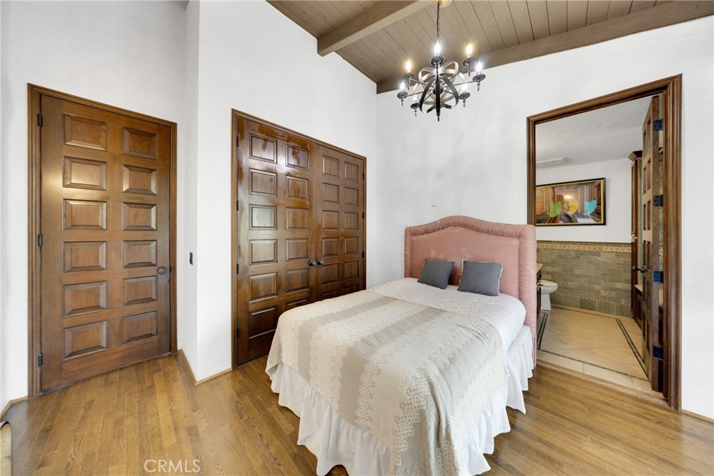 2300 Villa Heights Road Pasadena, CA 91107 - Photo 45 of 60