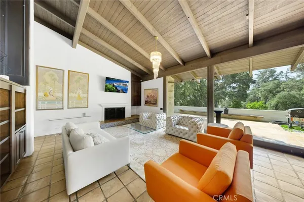 $15,000 | 2300 Villa Heights Road, Pasadena, CA 91107