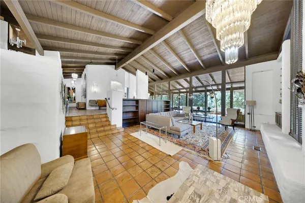 $15,000 | 2300 Villa Heights Road, Pasadena, CA 91107