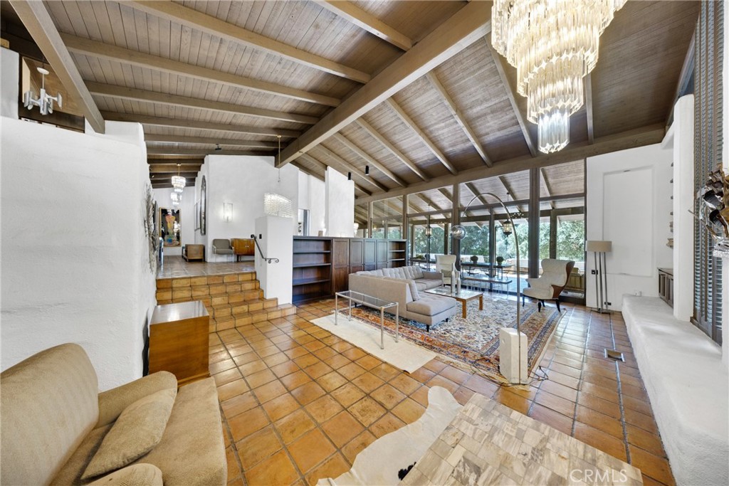 2300 Villa Heights Road Pasadena, CA 91107 - Photo 9 of 60