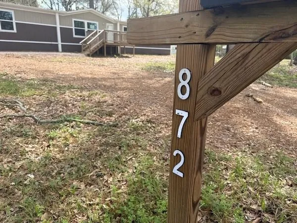 $184,000 | 872 Twin Towers Road, Silsbee, TX 77656