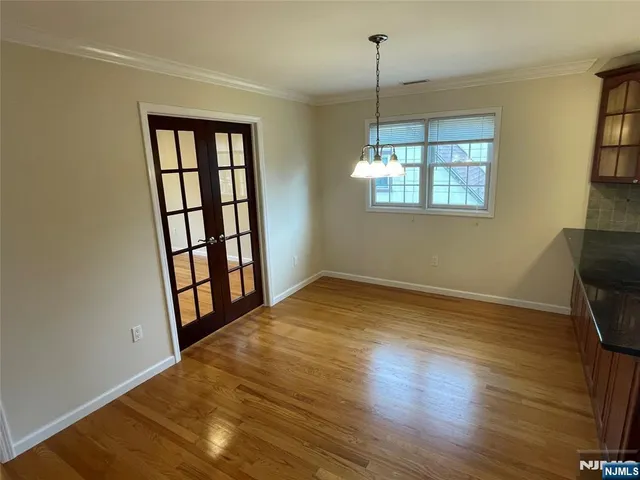 $3,150 | 292 Hemlock Terrace South, Unit 2, Teaneck, NJ 07666