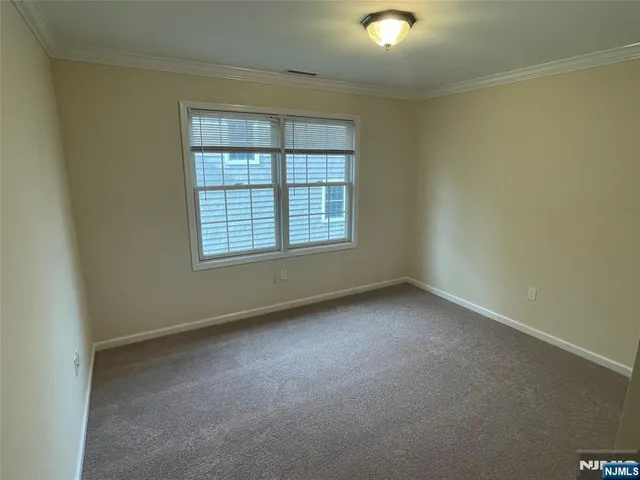 $3,150 | 292 Hemlock Terrace South, Unit 2, Teaneck, NJ 07666