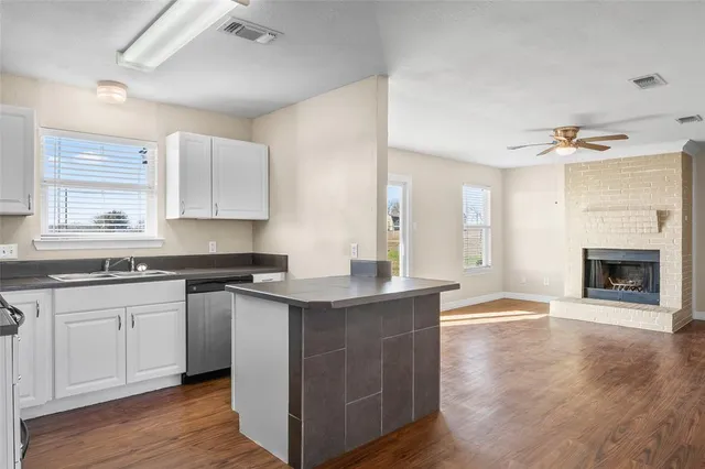 $449,900 | 396 Bobcat Road, Sanger, TX 76266