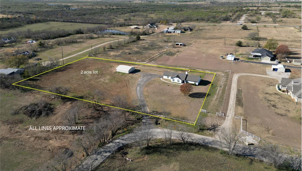 396 Bobcat Road Sanger, TX 76266 - Photo 2 of 39