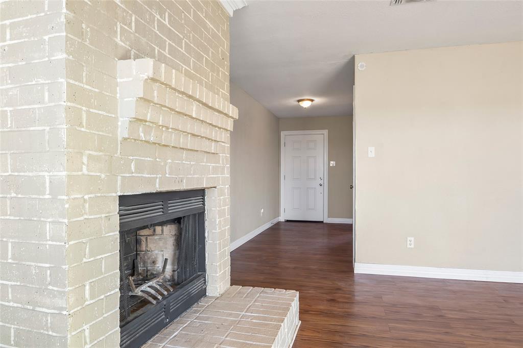 396 Bobcat Road Sanger, TX 76266 - Photo 4 of 39