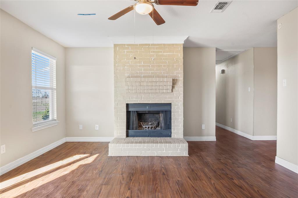 396 Bobcat Road Sanger, TX 76266 - Photo 6 of 39