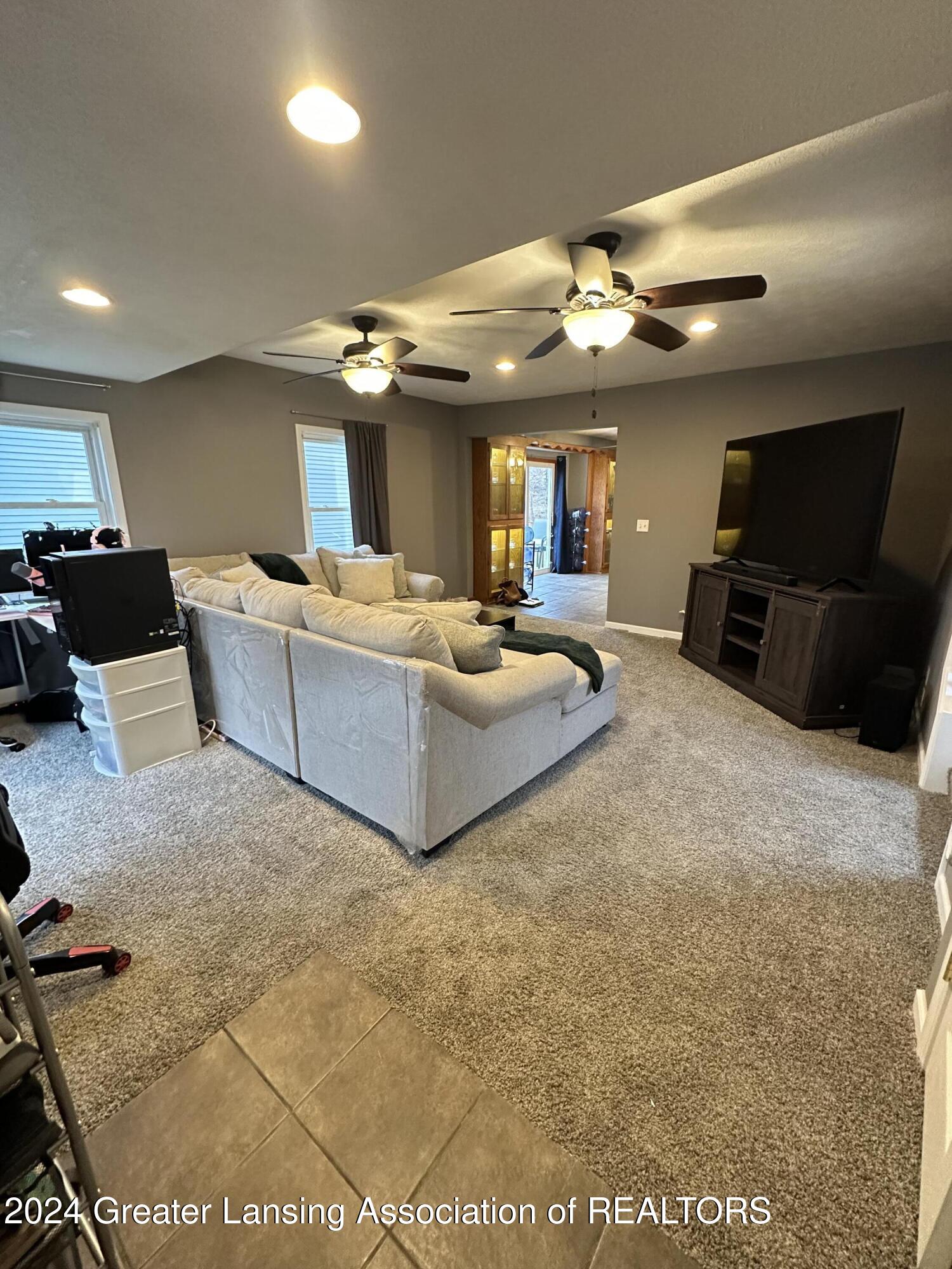 312 East Cavanaugh Road Lansing, MI 48910 - Photo 6 of 21 6