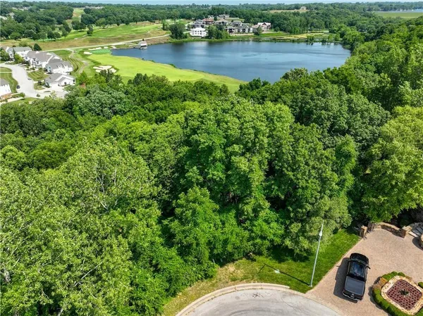 $130,000 | 6540 Ridge Road, Parkville, MO 64152