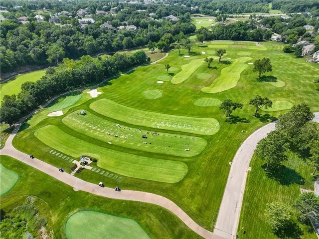 $130,000 | 6540 Ridge Road, Parkville, MO 64152