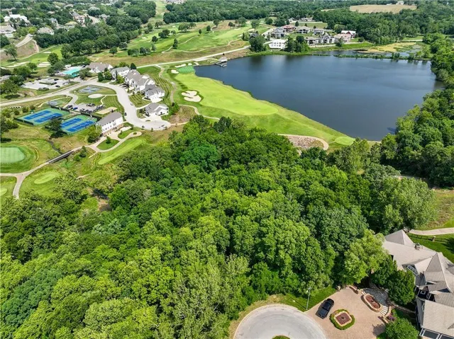 $130,000 | 6540 Ridge Road, Parkville, MO 64152