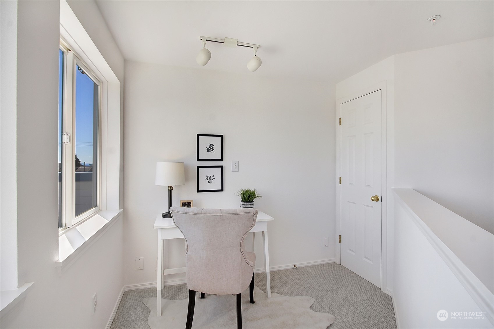 307 North 73rd Street, Unit 5 Seattle, WA 98103 - Photo 21 of 33 a dining room with furniture and window