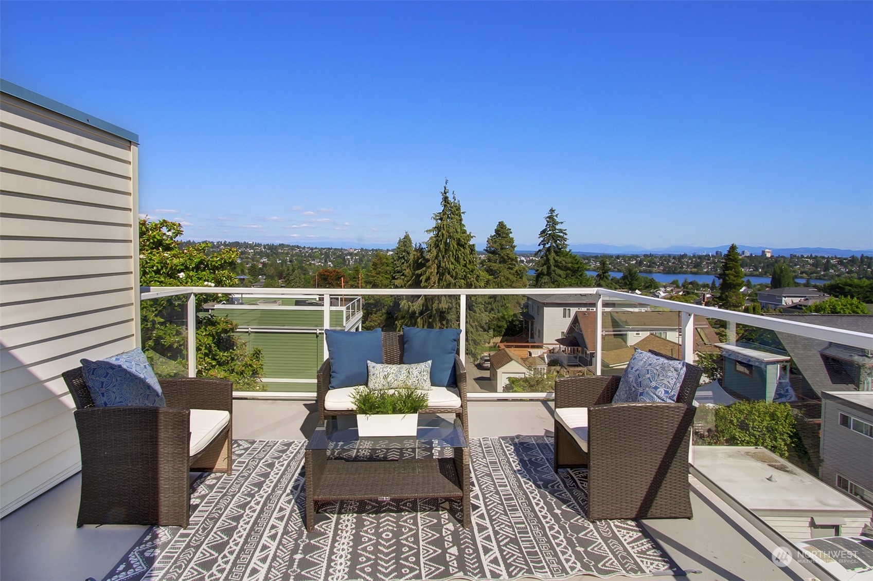307 North 73rd Street, Unit 5 Seattle, WA 98103 - Photo 23 of 33 a view of a chairs in patio