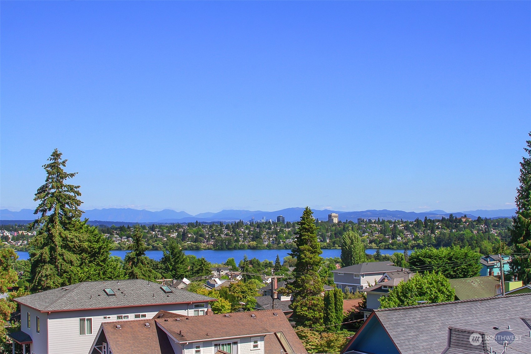 307 North 73rd Street, Unit 5 Seattle, WA 98103 - Photo 25 of 33 a view of a city