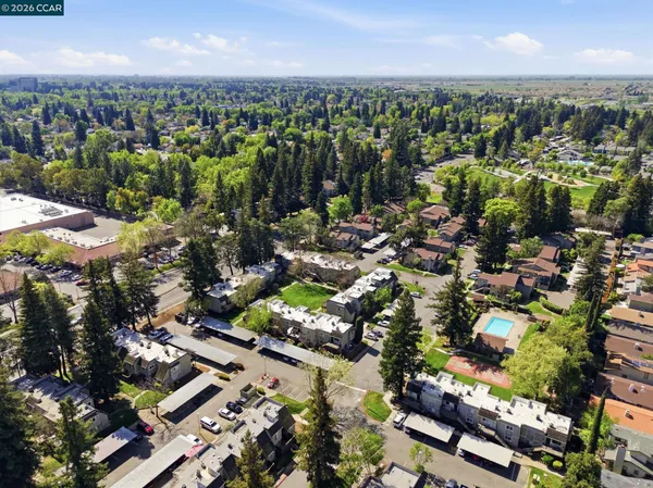 $2,800 | 102 Luna Grande Circle, Unit 5, Sacramento, CA 95834