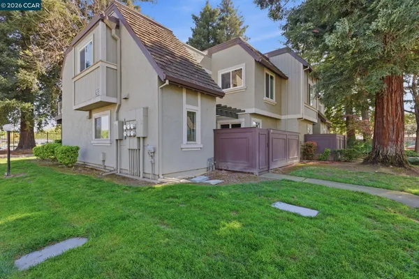 $2,800 | 102 Luna Grande Circle, Unit 5, Sacramento, CA 95834