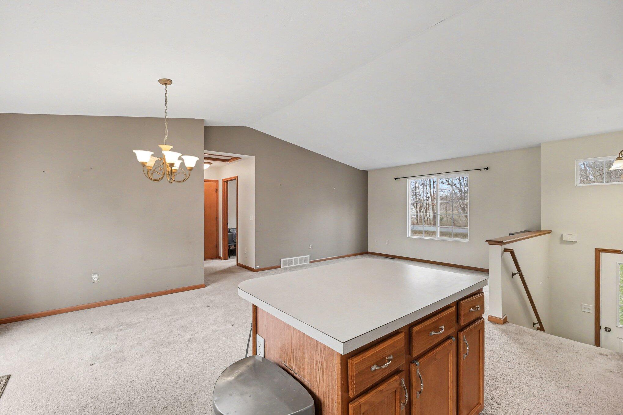 7460 15 Mile Road Northeast Cedar Springs, MI 49319 - Photo 14 of 34 012_file_2232