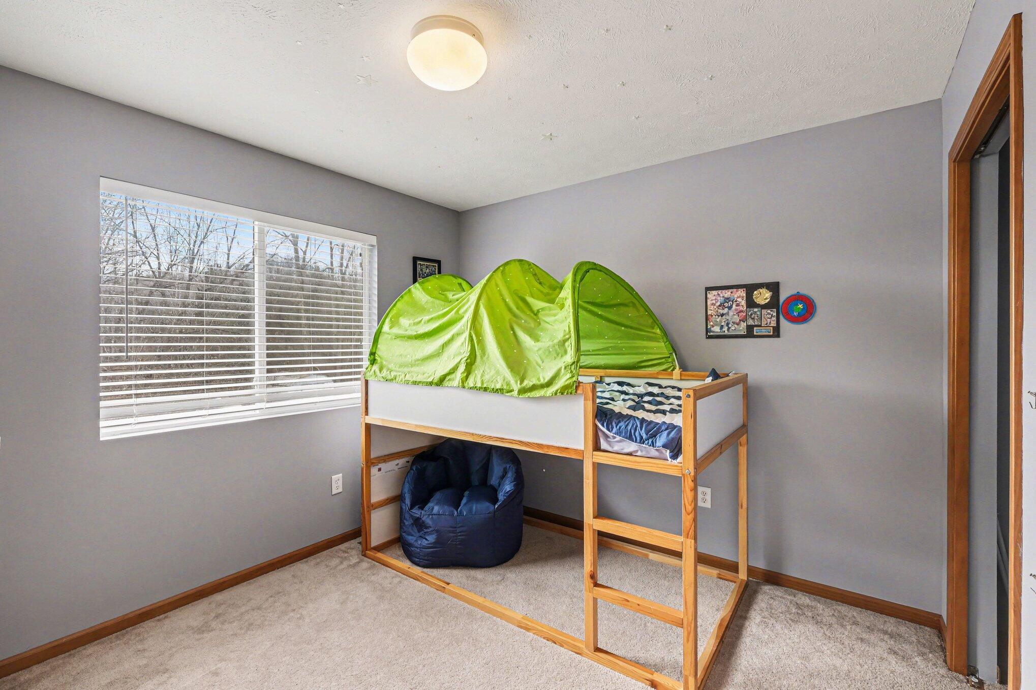 7460 15 Mile Road Northeast Cedar Springs, MI 49319 - Photo 18 of 34 016_file_4525