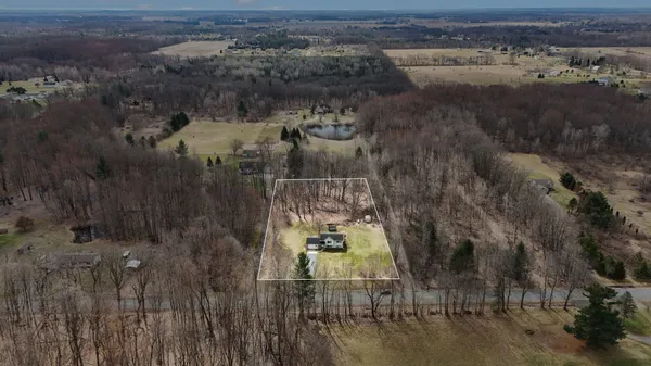 $369,000 | 7460 15 Mile Road Northeast, Cedar Springs, MI 49319